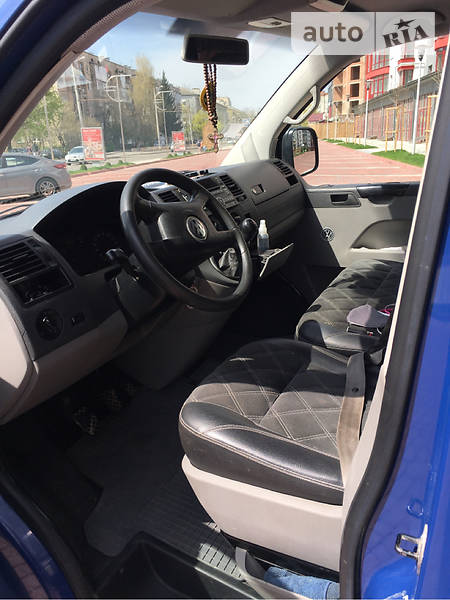 Мінівен Volkswagen Transporter 2004 в Івано-Франківську