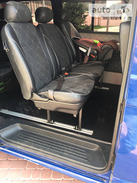 Мінівен Volkswagen Transporter 2004 в Івано-Франківську
