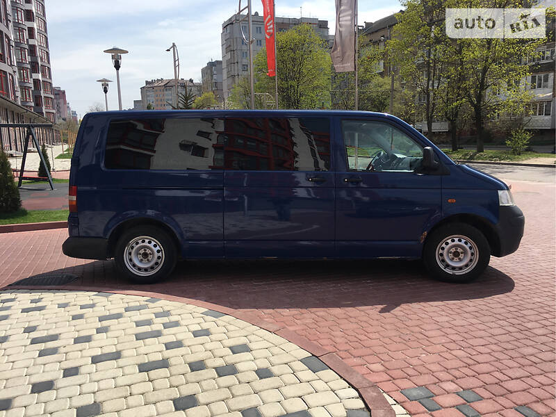 Мінівен Volkswagen Transporter 2004 в Івано-Франківську