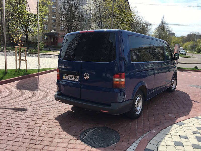 Мінівен Volkswagen Transporter 2004 в Івано-Франківську