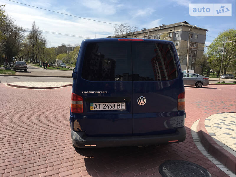 Мінівен Volkswagen Transporter 2004 в Івано-Франківську