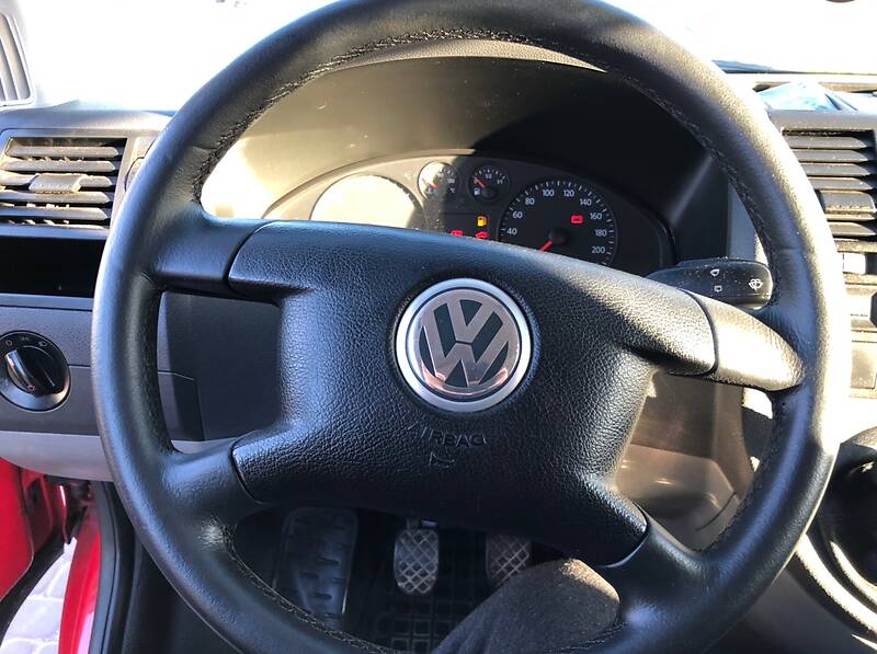 Мінівен Volkswagen Transporter 2006 в Рівному