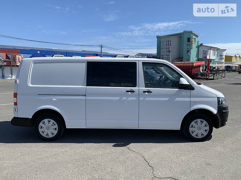 Вантажопасажирський фургон Volkswagen Transporter 2013 в 