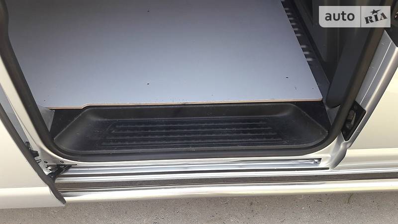 Вантажопасажирський фургон Volkswagen Transporter 2015 в Дубні фото 2 Вантажопасажирський фургон Volkswagen Transporter 2015 в Дубні