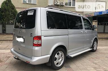 Мінівен Volkswagen Transporter 2011 в 