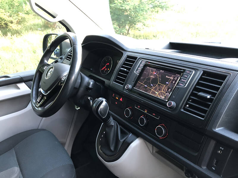 Вантажопасажирський фургон Volkswagen Transporter 2016 в Бучі