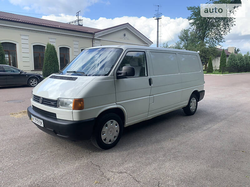 Грузовой фургон Volkswagen Transporter 1999 в Радивилове