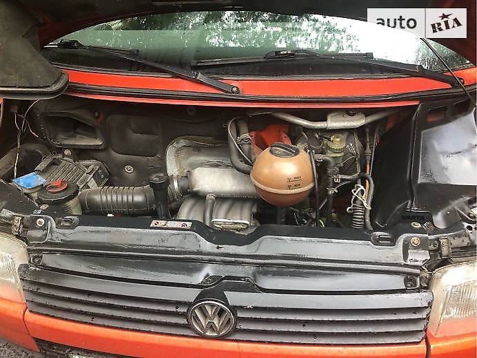 Минивэн Volkswagen Transporter 1995 в Славянске