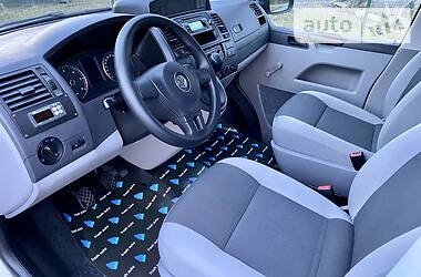 Універсал Volkswagen Transporter 2015 в 
