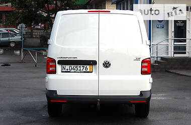 Грузопассажирский фургон Volkswagen Transporter 2016 в Виннице