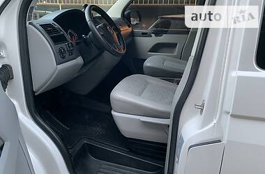 Вантажопасажирський фургон Volkswagen Transporter 2010 в 