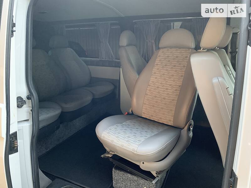 Грузопассажирский фургон Volkswagen Transporter 2010 в Константиновке