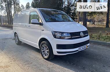 Грузопассажирский фургон Volkswagen Transporter 2016 в Буче