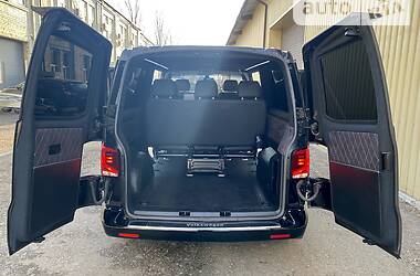 Минивэн Volkswagen Transporter 2012 в 