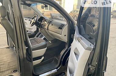 Минивэн Volkswagen Transporter 2012 в 