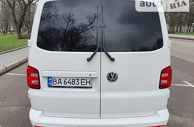 Минивэн Volkswagen Transporter 2016 в Кропивницком