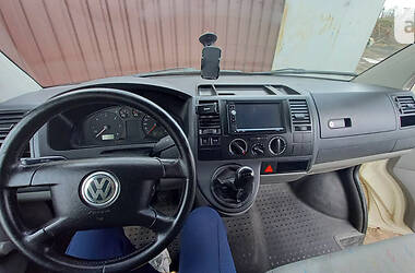 Грузопассажирский фургон Volkswagen Transporter 2004 в Киеве