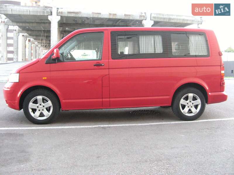 Минивэн Volkswagen Transporter 2004 в Ровно