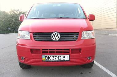 Минивэн Volkswagen Transporter 2004 в Ровно