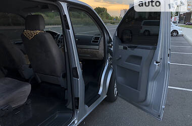 Минивэн Volkswagen Transporter 2005 в 