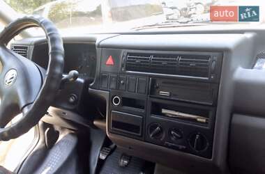 Минивэн Volkswagen Transporter 2001 в Киеве