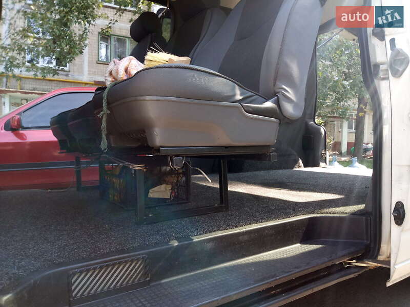 Минивэн Volkswagen Transporter 2001 в Киеве