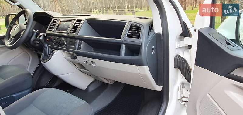 Минивэн Volkswagen Transporter 2016 в Кропивницком