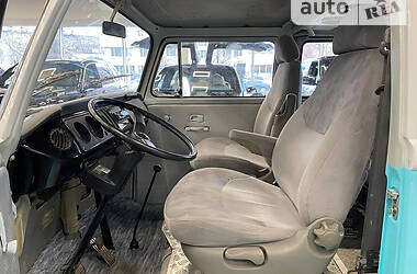 Минивэн Volkswagen Transporter 1977 в 