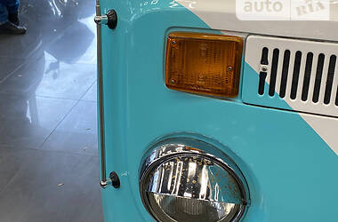 Минивэн Volkswagen Transporter 1977 в 