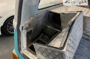 Минивэн Volkswagen Transporter 1977 в 