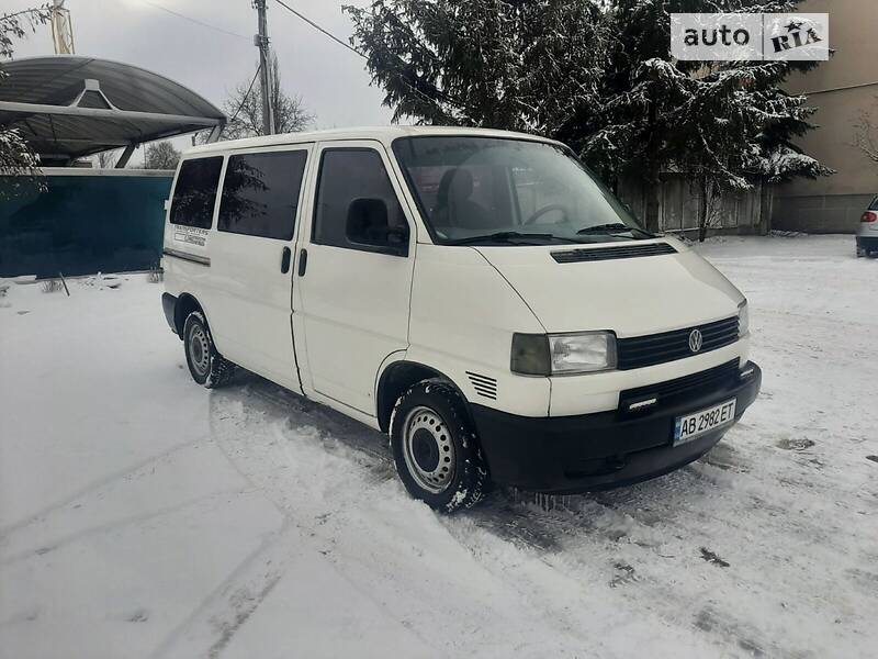 Универсал Volkswagen Transporter 1997 в Казатине