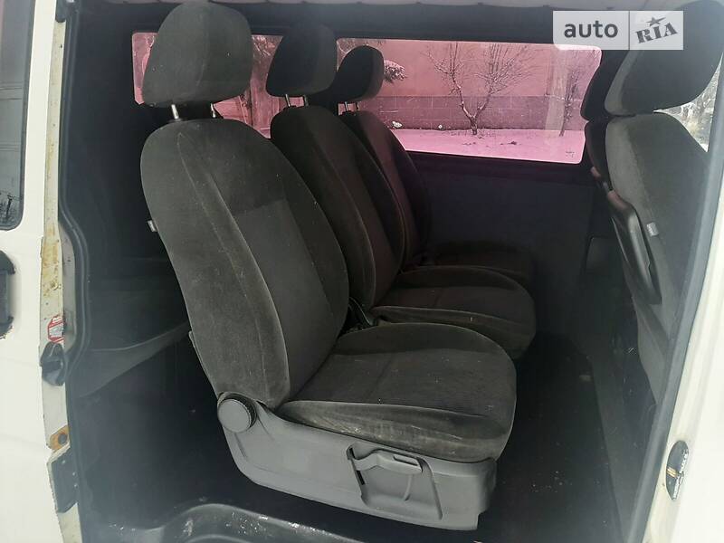 Универсал Volkswagen Transporter 1997 в Казатине