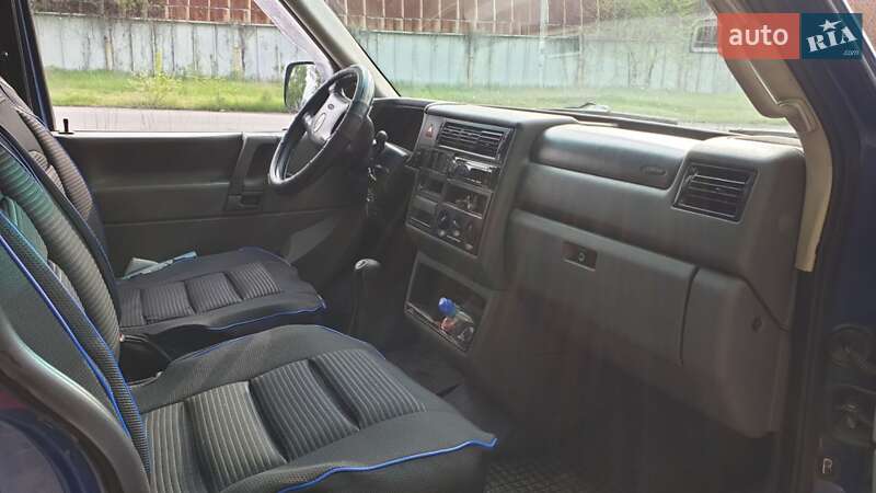 Минивэн Volkswagen Transporter 2002 в Днепре