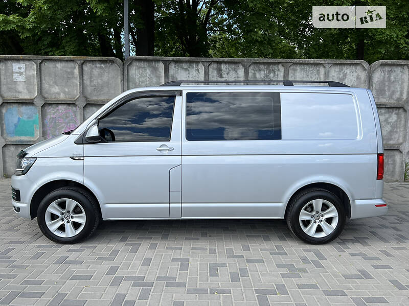 Грузопассажирский фургон Volkswagen Transporter 2015 в Днепре