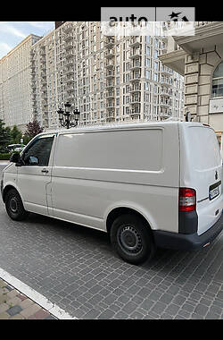 Грузовой фургон Volkswagen Transporter 2012 в Киеве