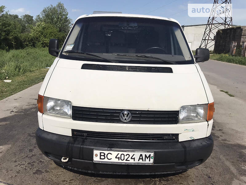 Грузовой фургон Volkswagen Transporter 2001 в Стрые