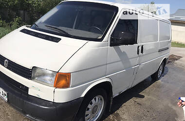 Грузовой фургон Volkswagen Transporter 2001 в 