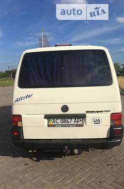 Минивэн Volkswagen Transporter 2001 в 