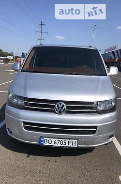 Минивэн Volkswagen Transporter 2014 в 