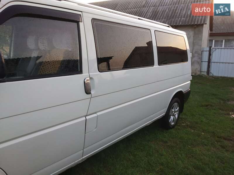 Мінівен Volkswagen Transporter 2000 в Луцьку