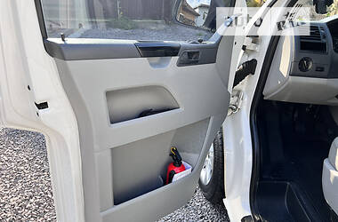 Вантажний фургон Volkswagen Transporter 2012 в 