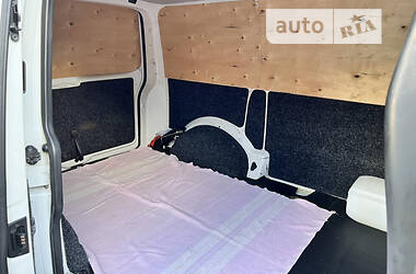 Вантажний фургон Volkswagen Transporter 2012 в 