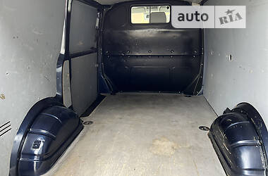 Грузовой фургон Volkswagen Transporter 2010 в Староконстантинове