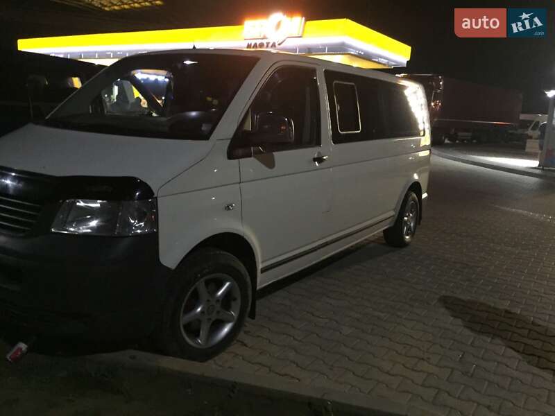 Минивэн Volkswagen Transporter 2009 в Рахове