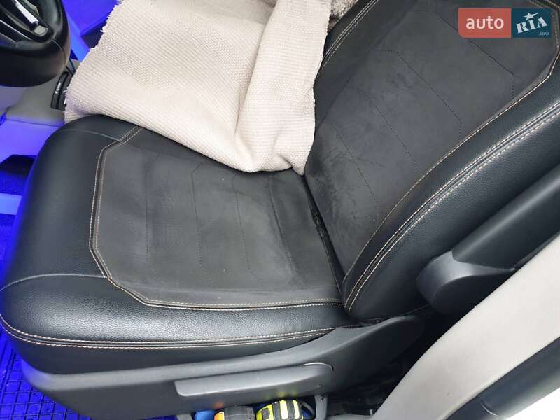 Минивэн Volkswagen Transporter 2015 в Одессе