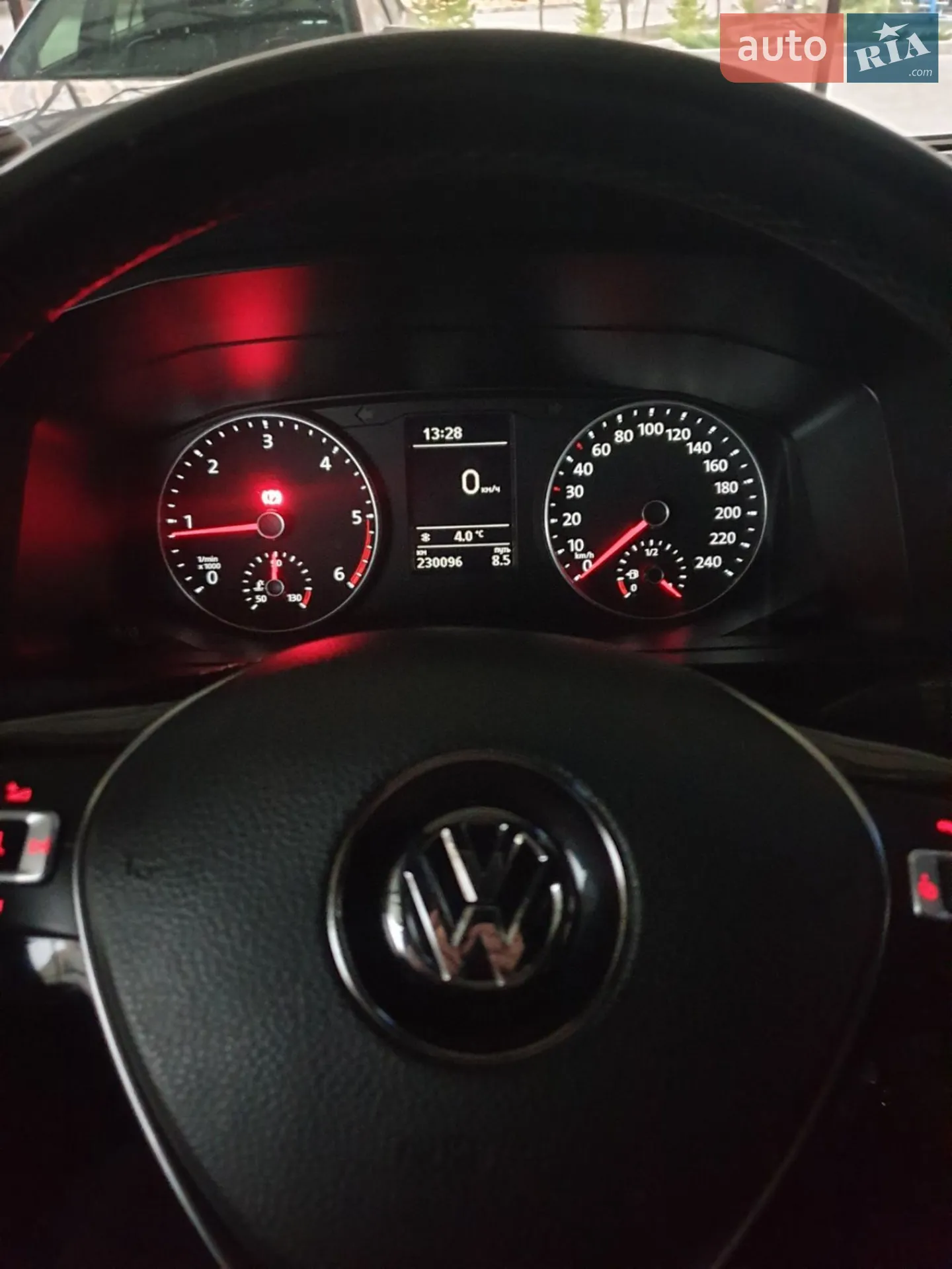 2015 Volkswagen Transporter - мініатюра 28