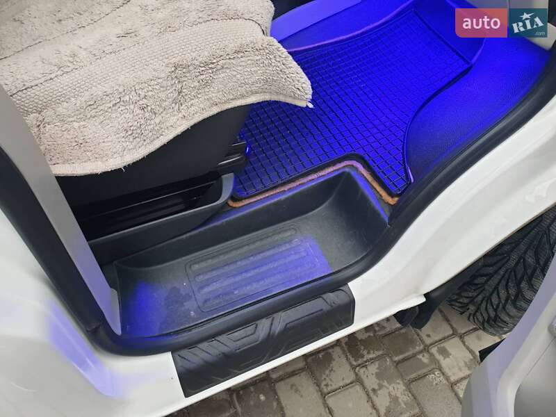 Минивэн Volkswagen Transporter 2015 в Одессе