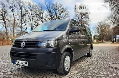 Минивэн Volkswagen Transporter 2015 в Ровно