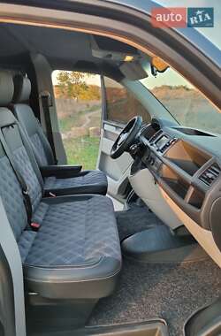 Минивэн Volkswagen Transporter 2016 в 