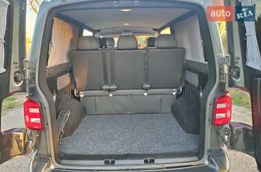 Минивэн Volkswagen Transporter 2016 в 